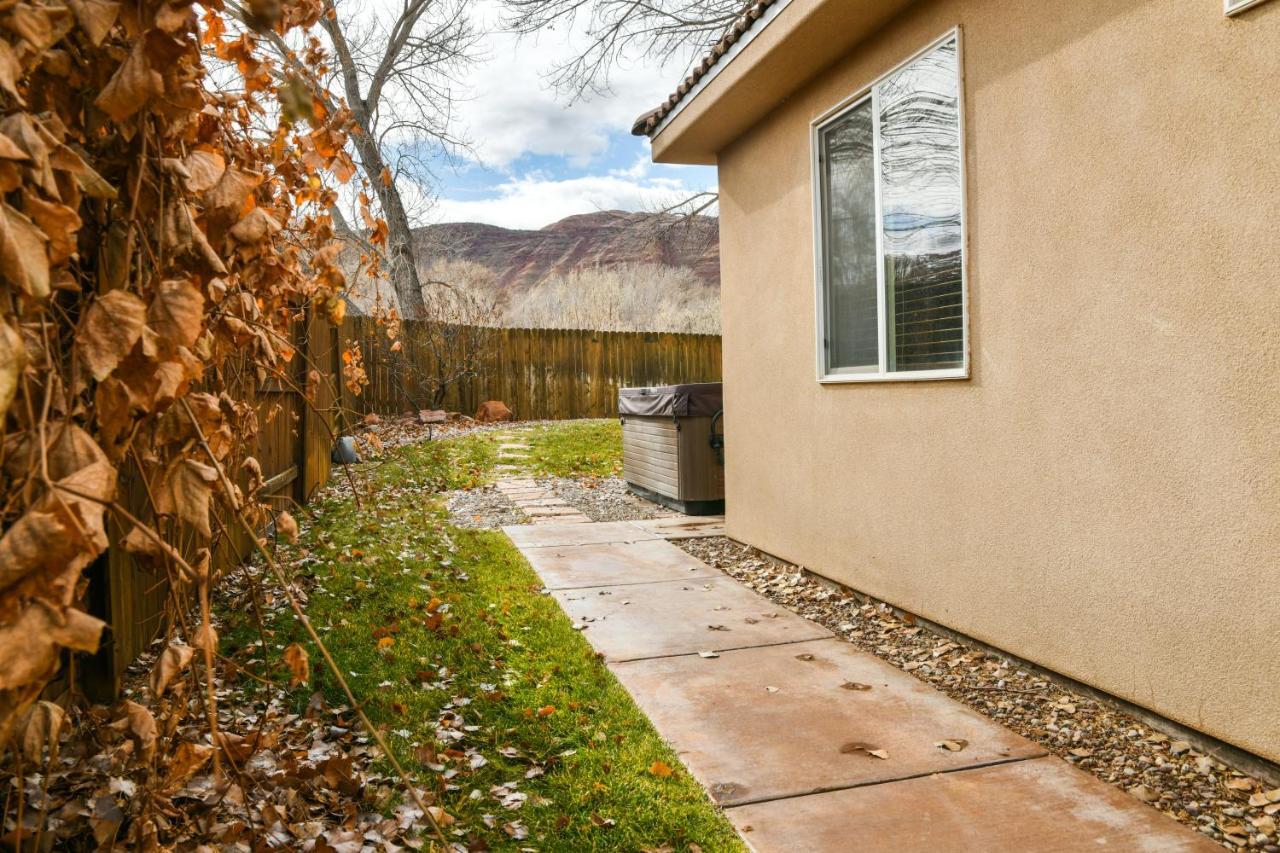 Cw343 - Great Downtown Location With A Private Hot Tub Moab Exterior photo
