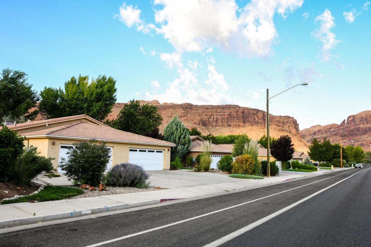 Cw343 - Great Downtown Location With A Private Hot Tub Moab Exterior photo